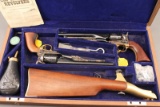 blackpowder handguns - PR. COLT MODEL 1860 CALVARY COMMEMORATIVE FROM 1777 TO 1977, .44CAL REVOLVERS