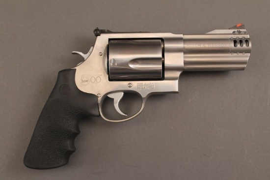 handgun SMITH & WESSON MODEL 500 500CAL REVOLVER