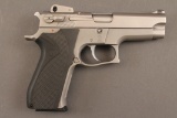 handgun SMITH & WESSON MODEL 5906 9MM SEMI-AUTO PISTOL