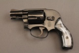 handgun SMITH & WESSON MODEL 38 AIRWEIGHT, 38 SPL REVOLVER