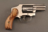 handgun SMIITH & WESSON MODEL 640-3, .357 MAG REVOLVER