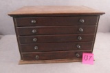 ANTIQUE OAKE 5 DRAWER WATCH CRYSTAL CABINET