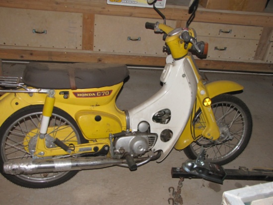 Honda scooter - bike -c-70