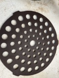 griswold  cast iron trivet kettle type
