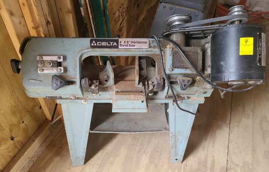 Delta horizontal band saw