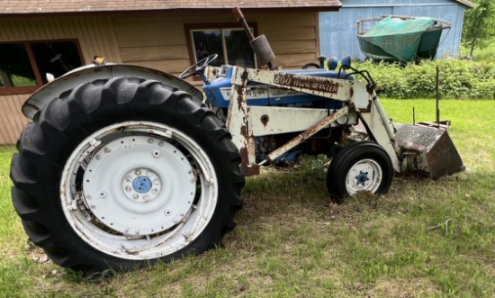 Ford 4000 tractor