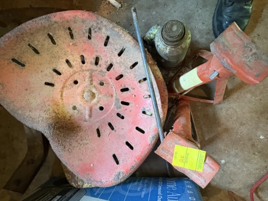 tractor seats - stands