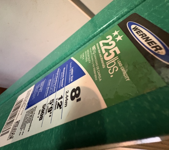 ladder fiberglass werner   step type