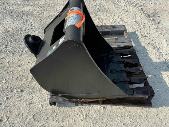 Sany 24" Bucket for Excavator SY75/SY80/SY95 and Backhoe SLB95