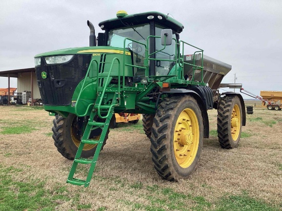 John Deere R4045 Spreader