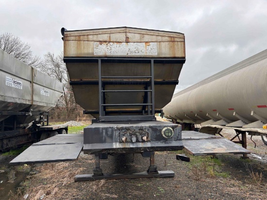 KBH Tender Auger Trailer