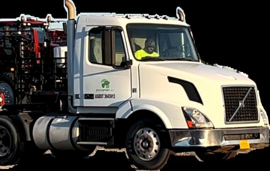 2009 Volvo Semi Truck  D13 Engine, 10-Speed Eaton