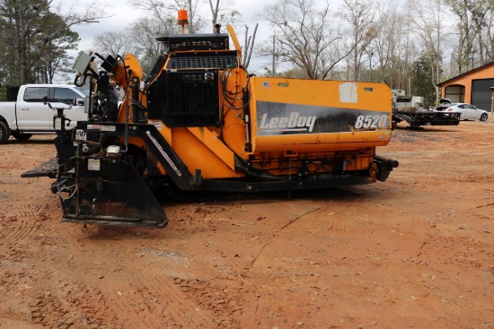 2018 LeeBoy 8520 Asphalt Paver  Kubota Diesel, Electric Legend Screed