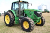 2015 John Deere 6115M, 115HP, 3 Sets Rear Remotes, Air Ride Seat, Powerquad 16/16 Transmission