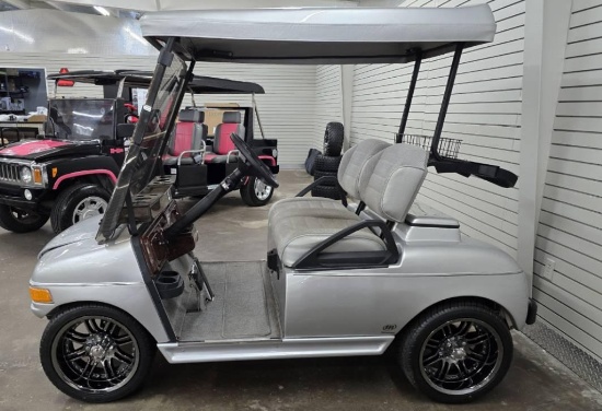 2006 Club Car DS - CUSTOM 48V Luxury Golf Cart