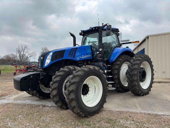 2023 New Holland T8.410 PowerShift  GPS Ready, Ultra Low Hours, Fully Loaded!