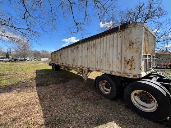 1979 Trail 40 ft Hopper Bottom Grain Trailer - Dual Grain Doors and Leaf Spring Suspension