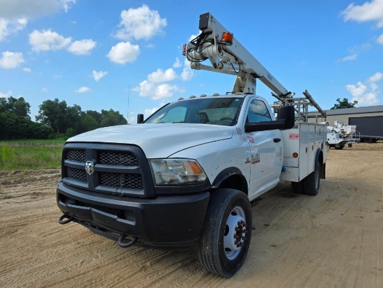 2017 Ram 5500 Bucket Truck with Versalift STP36NE - 41FT Working Height, Low Miles