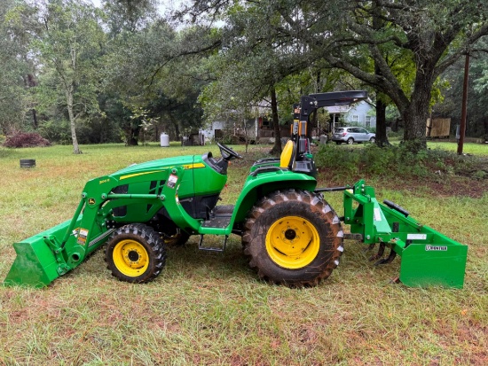 John Deere 3032E with loader and Box Blade