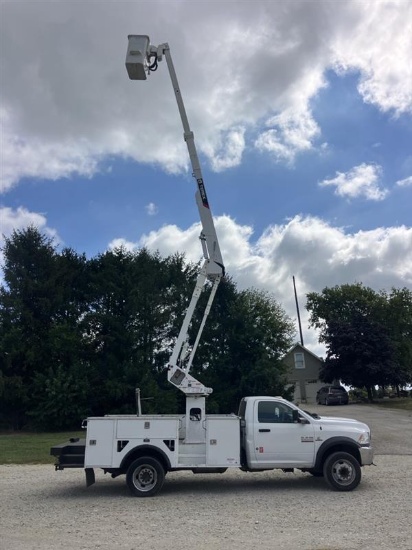 2016 RAM 5500 Bucket Truck - Cummins Diesel - Auto Trans - 4X4 - Terex LT40 Boom