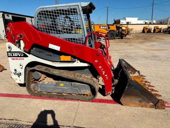 2019 Takeuchi TL8 Track Loader with 72in Tooth Bucket