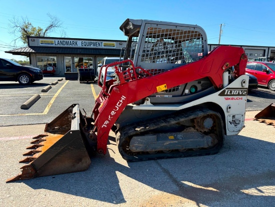 2021 Takeuchi TL10V2-2 Track Loader with 76in Tooth Bucket