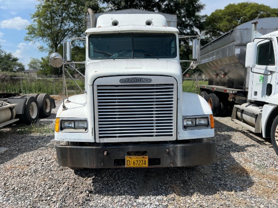 MDHD Freightliner for project or parts equipped with an M11 and an Adams Tender