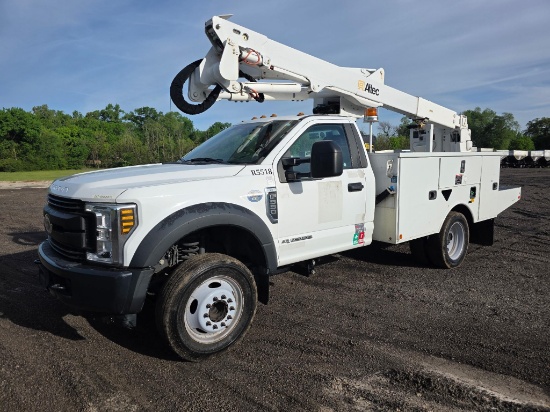 Extra Clean F550 Bucket Truck!