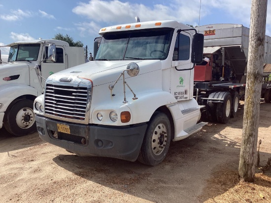 2006 Freightliner CST120