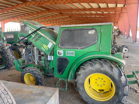 John Deere 5090GN Tractors for parts and driveline (5)