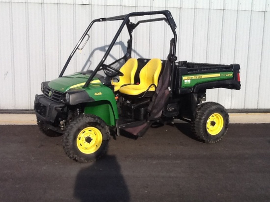 John Deere 625i