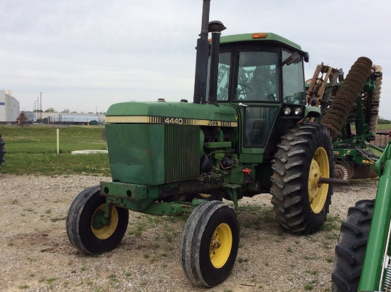 1979 JOHN DEERE 4440