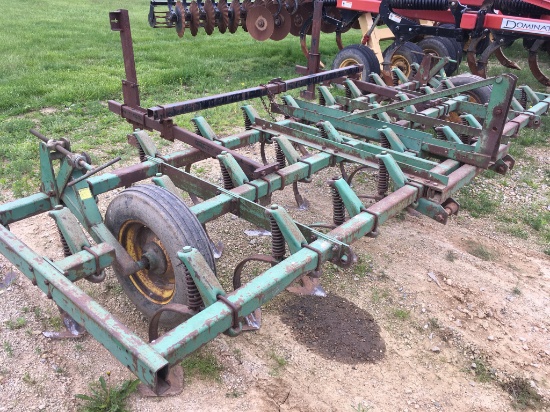 JOHN DEERE E1100