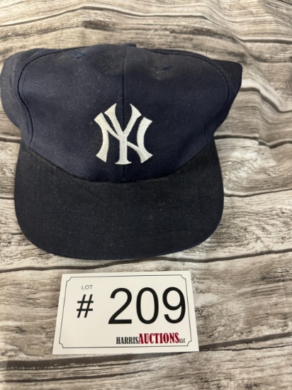 Catfish Hunter Signed Hat