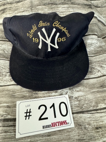 Dwight "Doc" Gooden Signed Hat (Yankees)