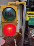 Red and Green Traffic Light w/ Pedestal
