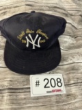 Wade Boggs Signed Hat (96 Yankees)