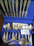 International “Wedgewood” Silverware 87 pc total weight 2903 g. (not counting knives)