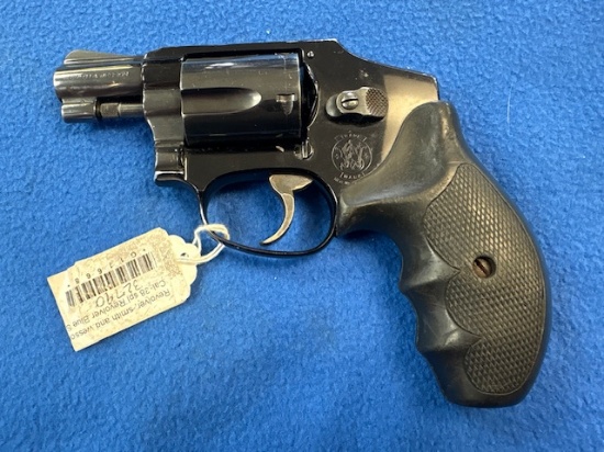 Smith & Wesson Model 042 .38spl Hammerless Revolver