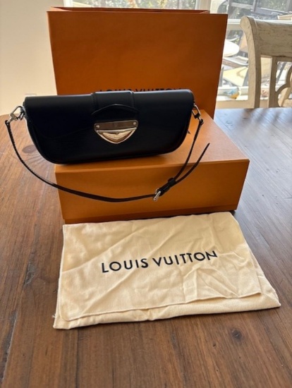 Louis Vuitton Black Clutch (Epi Leather)