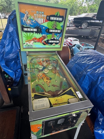 Bally Big Valley Pin Ball Machine (Does Not Work)