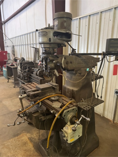 Bridgeport J-Head Milling Machine Serial J-124594 w/ Mitutoyo Counter