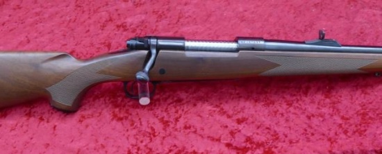 Winchester Model 70 XTR Sporter 7mm Magnum Rifle