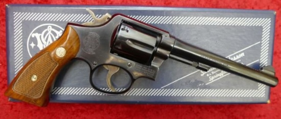 Smith & Wesson Model 10-5 38 cal. Rev w/Box