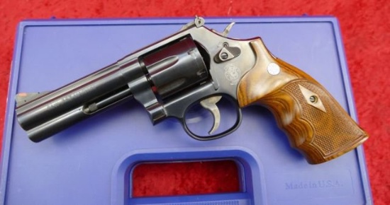 Smith & Wesson Model 586-7 357 Mag Revolver