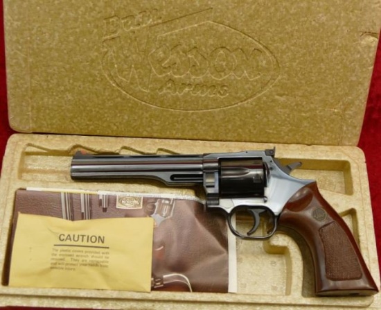 Dan Wesson Model 15-2V 357 Mag Revolver NIB