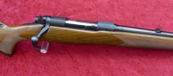 Winchester Model 70 Featherweight