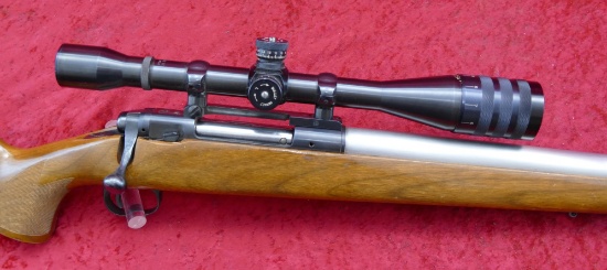 Custom 22-250 Rifle w/Weaver 16x Target Scope