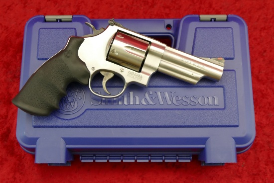 Smith & Wesson Model 629-6 44 Mag Revolver