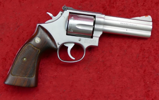 Smith & Wesson Model 686 357 Magnum SS Rev